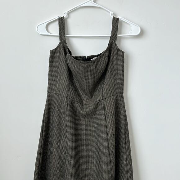 Reformation Stratford Wool Blend Midi Dress in Black Check Size: 4 - Picture 5 of 13